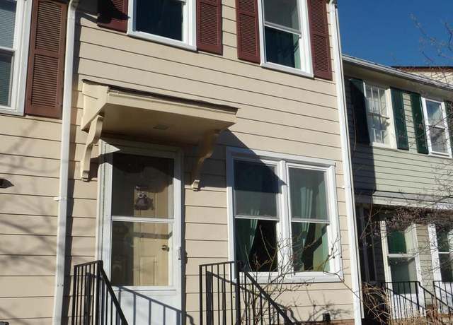 Property at 13813 Sauterne Way, Chantilly, VA 20151, 2 beds, 2 baths