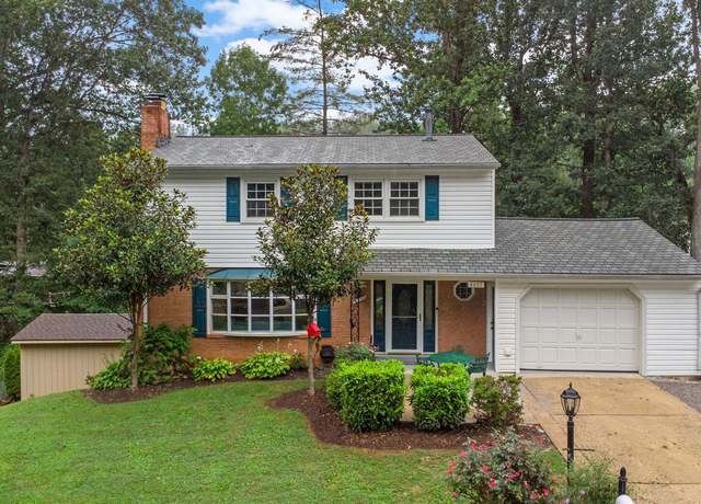 Property at 6607 Sandover Ct, Springfield, VA 22152, 4 beds, 3.5 baths