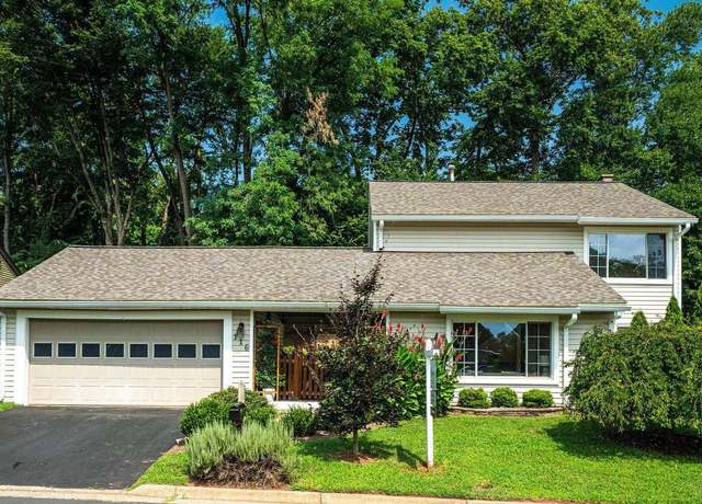 Property at 116 Sugarland Run Dr, Sterling, VA 20164, 4 beds, 2.5 baths