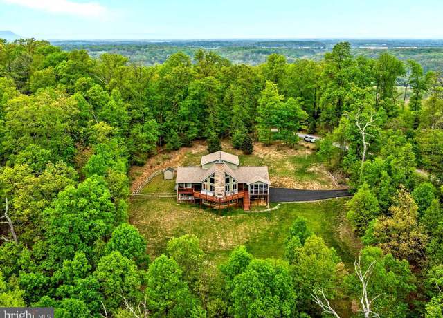 Property at 874 Kildare Dr, Front Royal, VA 22630, 4 beds, 3 baths