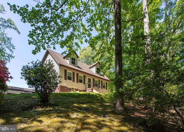 Property at 540 Thunderbird Dr, Lusby, MD 20657, 3 beds, 2 baths
