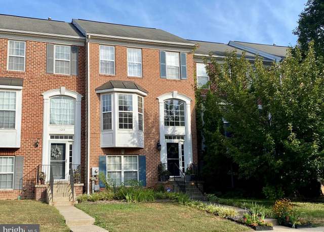 Property at 125 Mcclellan Dr, Frederick, MD 21702, 4 beds, 3.5 baths