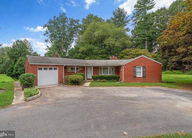 Property at 900 Hoods Mill Rd, Cooksville, MD 21723, 3 beds, 2 baths