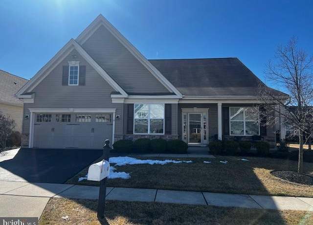 Property at 48 Montclaire Rd, Medford, NJ 08055, 2 beds, 2 baths