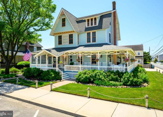 Property at 132 Coral St, Beach Haven, NJ 08008, 6 beds, 5.5 baths