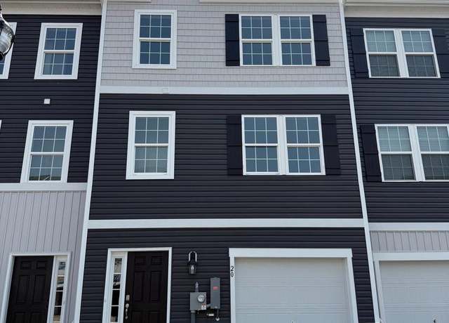 Property at 20 Baybreeze Dr, Waretown, NJ 08758, 3 beds, 2.5 baths