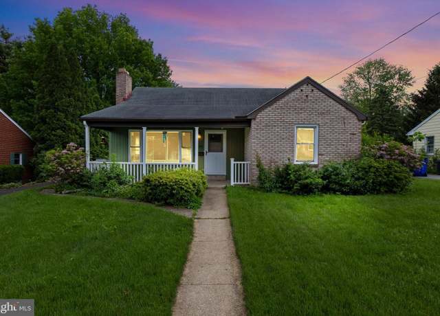 Property at 726 15th St, New Cumberland, PA 17070, 3 beds, 2.5 baths