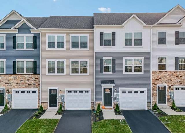 Property at 166 Munsee Cir, Winchester, VA 22602, 4 beds, 3.5 baths