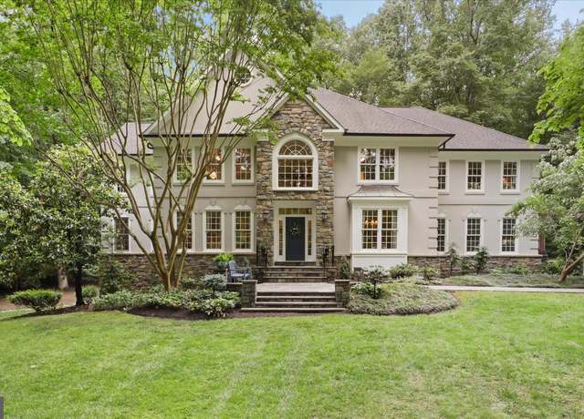 Property at 7211 Twelve Oaks Dr, Fairfax Station, VA 22039, 5 beds, 4.5 baths