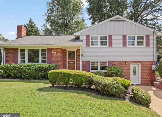 Property at 7107 Galesville Pl, Annandale, VA 22003, 4 beds, 2.5 baths