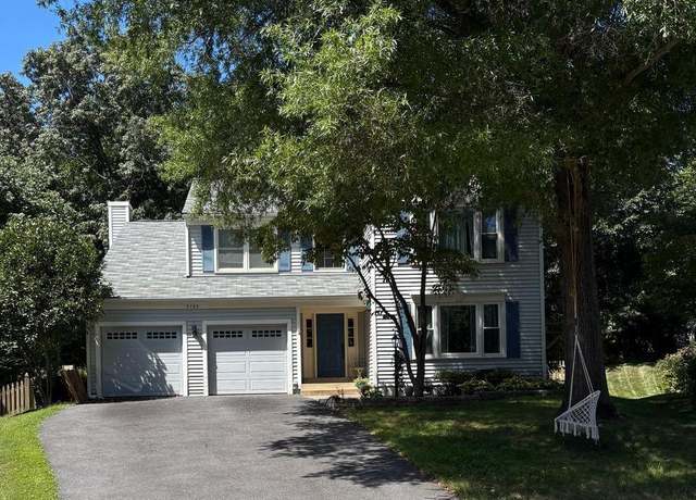 Property at 5722 Flagler Dr, Centreville, VA 20120, 4 beds, 3.5 baths