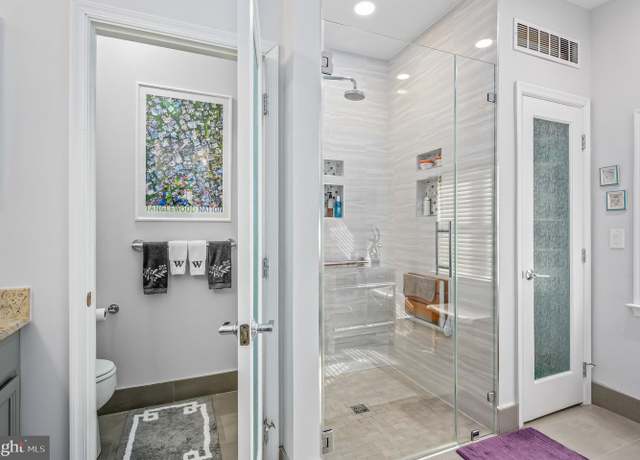 Property at 44550 Baltray Cir, Ashburn, VA 20147, 3 beds, 3 baths