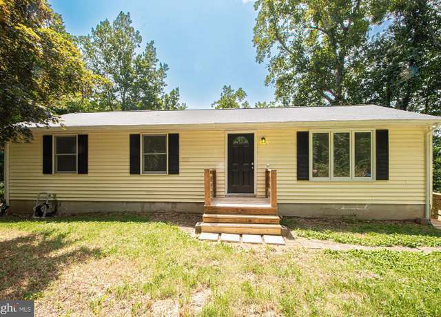 Property at 302 Summit Point Dr, Front Royal, VA 22630, 3 beds, 2 baths