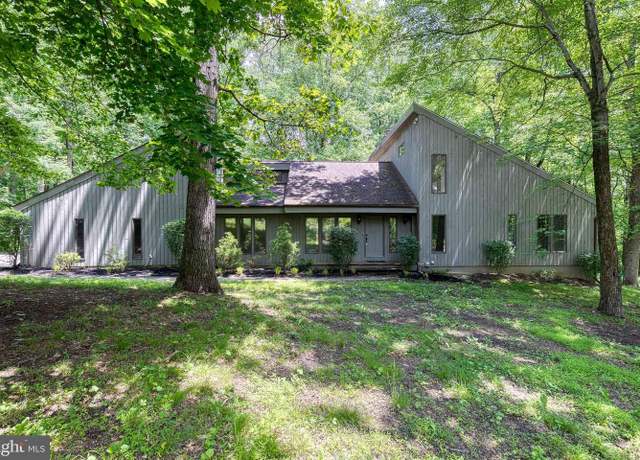 Property at 4105 Holbrook Rd, Randallstown, MD 21133, 4 beds, 3.5 baths