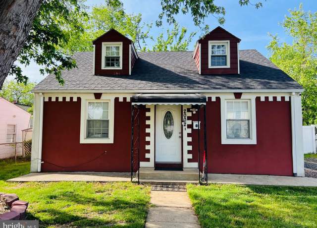 Property at 2002 Sheridan St, Hyattsville, MD 20782, 4 beds, 2 baths