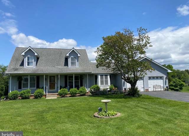 Property at 1138 Fox Run Ter, Hanover, PA 17331, 3 beds, 2.5 baths