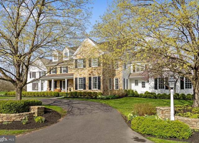 Property at 15 Greenbriar Cir, Newtown, PA 18940, 4 beds, 7 baths
