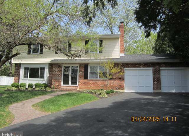 Property at 212 Emily Ln, Boothwyn, PA 19061, 5 beds, 2.5 baths