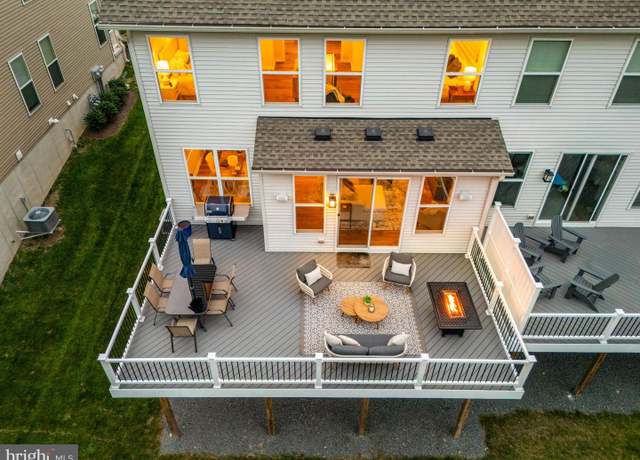 Property at 152 Kennedy Dr, Media, PA 19063, 3 beds, 3.5 baths