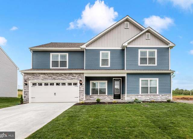 Property at 508 Abigail Ave, Waynesboro, PA 17268, 4 beds, 2.5 baths