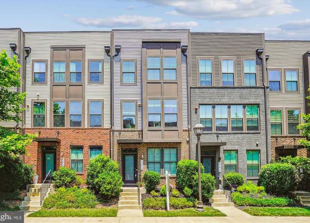 Property at 43436 Apple Orchard Sq, Ashburn, VA 20148, 4 beds, 4.5 baths