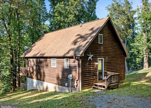 Property at 18 Rocky Knob Ln, Front Royal, VA 22630, 3 beds, 2.5 baths