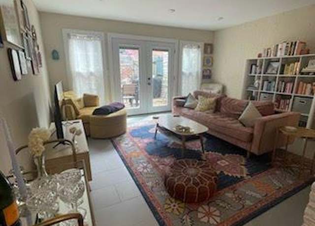 Property at 304 2nd St SE, Washington, DC 20003, 6 beds, 4.5 baths