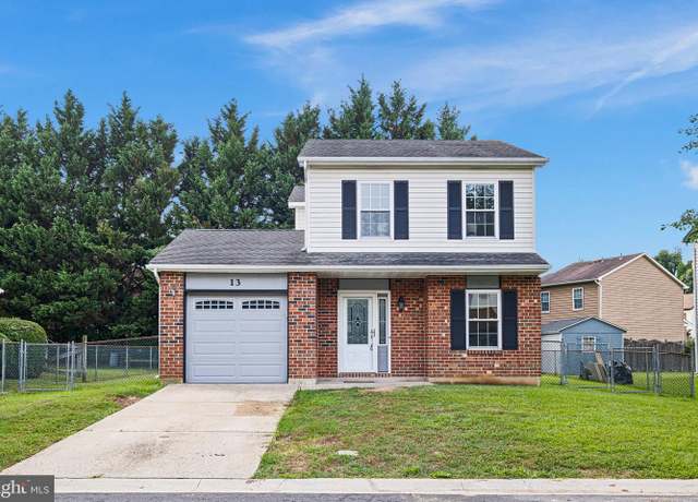 Property at 13 Iris Ln, Newark, DE 19702, 3 beds, 1.5 baths