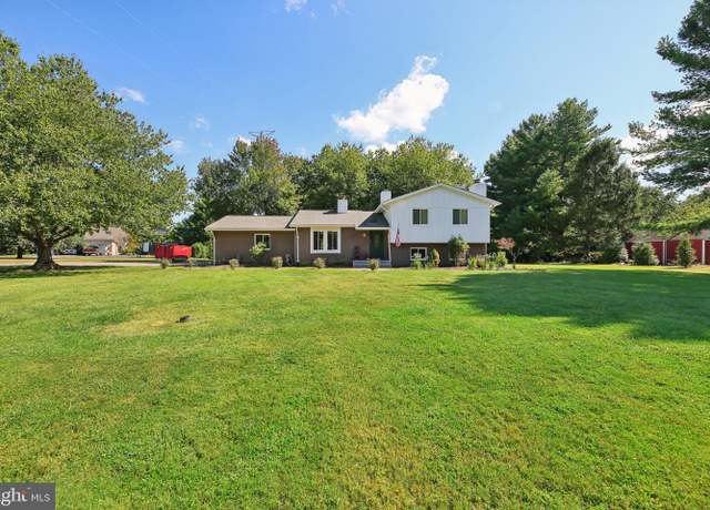Property at 11713 Greenspring Ave, Lutherville Timonium, MD 21093, 4 beds, 3 baths