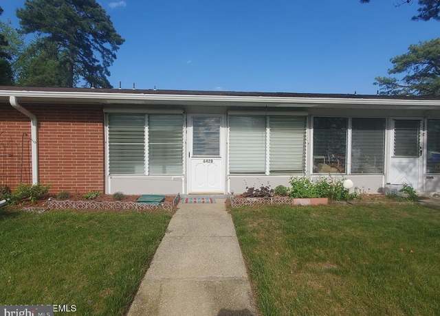 Property at 642 Plymouth Dr Unit B, Lakewood, NJ 08701, 2 beds, 1 bath