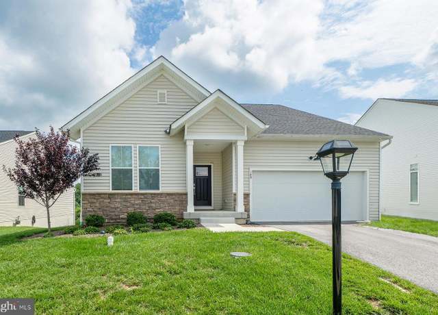 Property at 148 Lilac Ct, Coatesville, PA 19320, 3 beds, 3 baths