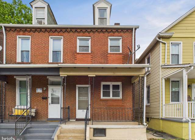 Property at 713 S Front St, Steelton, PA 17113, 3 beds, 1 bath
