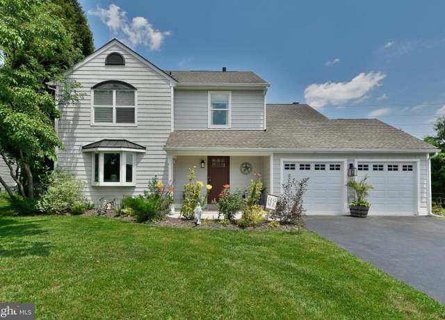 Property at 249 Winchester Dr, Horsham, PA 19044, 4 beds, 2.5 baths