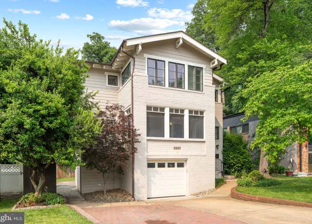 Property at 3207 19th St N, Arlington, VA 22201, 5 beds, 3.5 baths