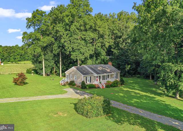 Property at 727 Brizendine Ln, Dunnsville, VA 22454, 3 beds, 2 baths