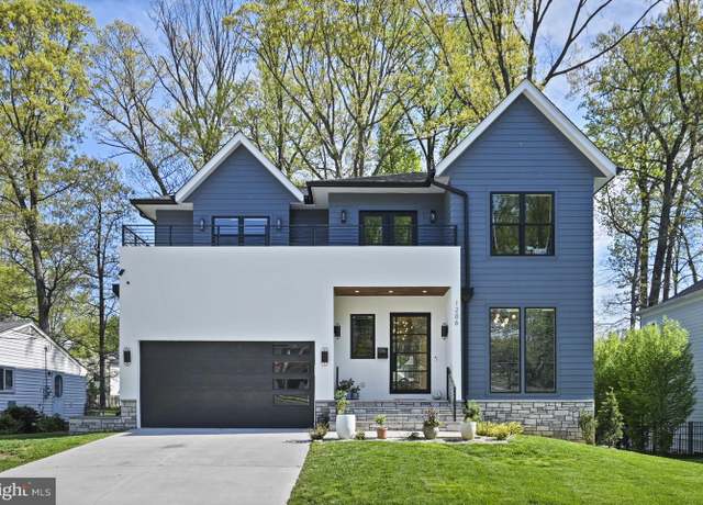 Property at 1206 Cottage St SW, Vienna, VA 22180, 5 beds, 4.5 baths