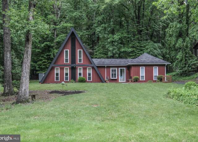 Property at 12798 Forest Oak Ct, Manassas, VA 20112, 4 beds, 2 baths