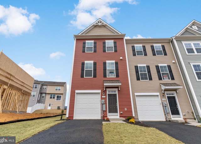 Property at 312 Husky Trl, Martinsburg, WV 25403, 3 beds, 3.5 baths