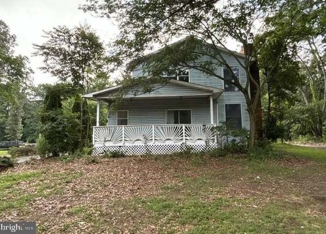 Property at 215-A Mountain Rd, Pasadena, MD 21122, 4 beds, 3.5 baths