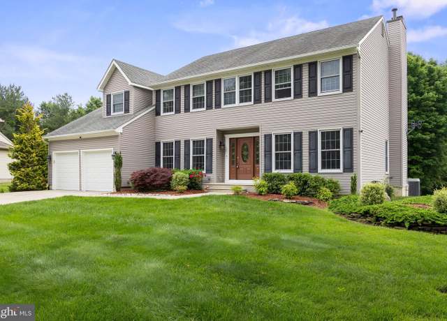 Property at 9 Kensington Dr, Eastampton, NJ 08060, 4 beds, 2.5 baths