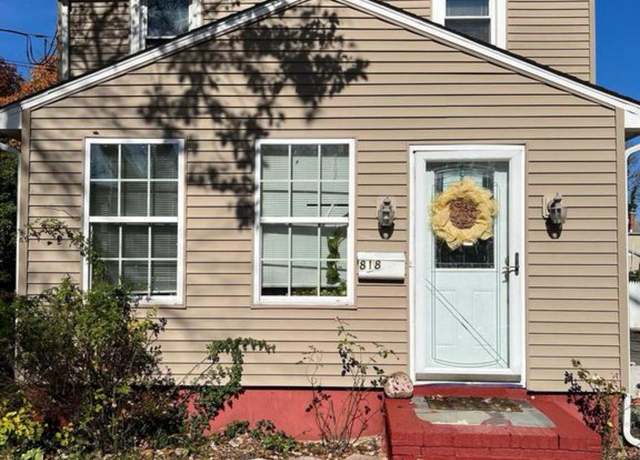 Property at 818 E Grape St, Vineland, NJ 08360, 2 beds, 1.5 baths