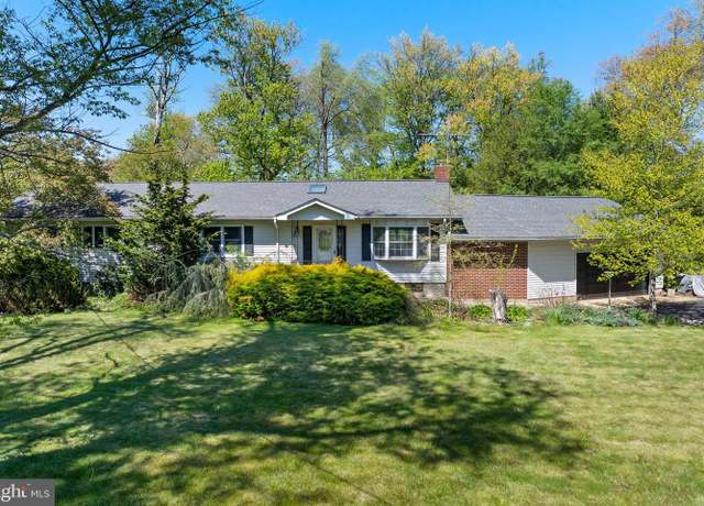Property at 299 Perrineville Rd, Robbinsville, NJ 08691, 3 beds, 2 baths