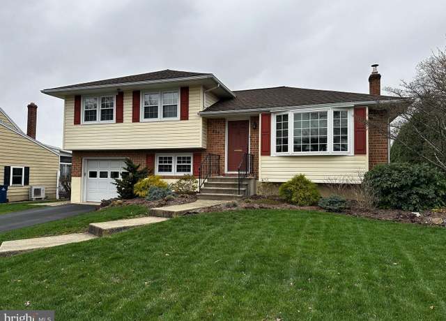 Property at 217 Bard Ave, Reading, PA 19608, 3 beds, 1.5 baths