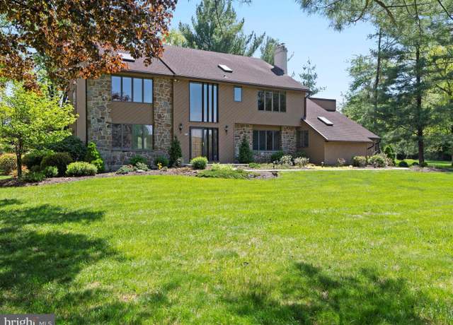 Property at 1136 Dorset Dr, West Chester, PA 19382, 4 beds, 3 baths