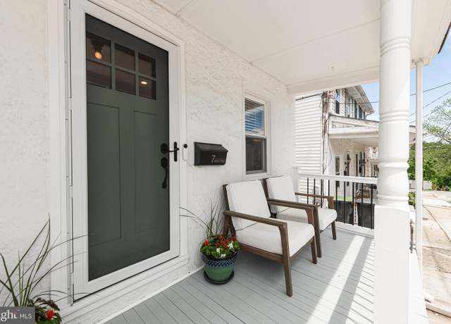 Property at 7 High St, Phoenixville, PA 19460, 3 beds, 1 bath