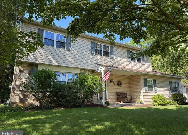 Property at 946 Woodlawn Dr, Lansdale, PA 19446, 4 beds, 3 baths