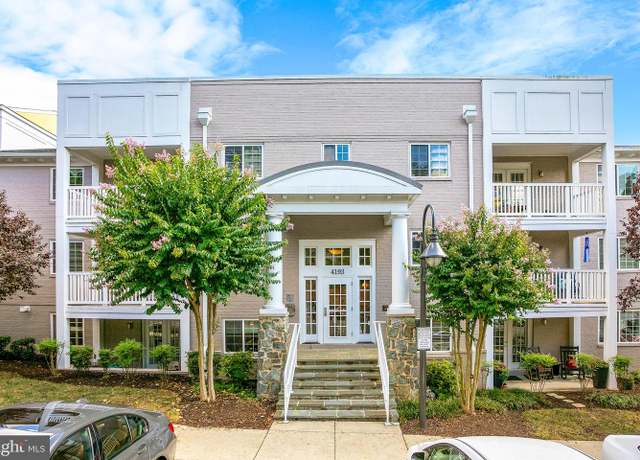 Property at 4193 S Four Mile Run Dr #202, Arlington, VA 22204, 2 beds, 2 baths