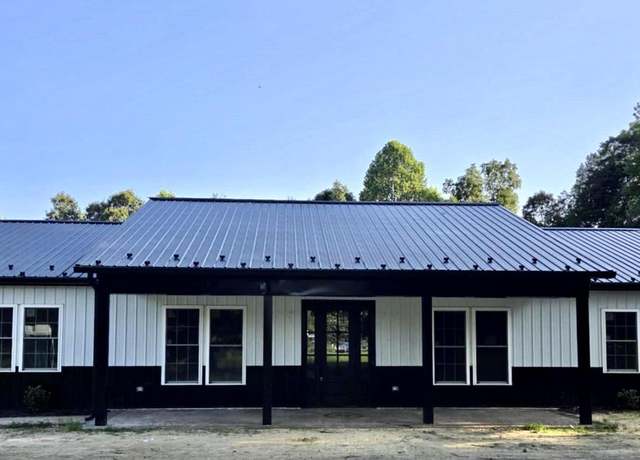 Property at 2119 Desha Rd, Tappahannock, VA 22560, 3 beds, 2 baths