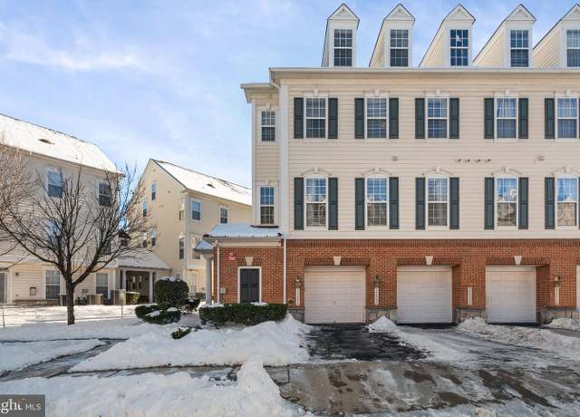 Property at 14581 Kylewood Way, Gainesville, VA 20155, 3 beds, 2.5 baths