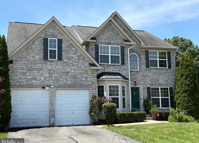 Property at 16280 Eagle Flight Cir, Woodbridge, VA 22191, 5 beds, 3.5 baths
